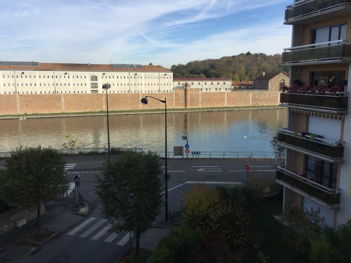 Grand Appartement A Louer Vue Sur Seine Melun Zewnętrze zdjęcie